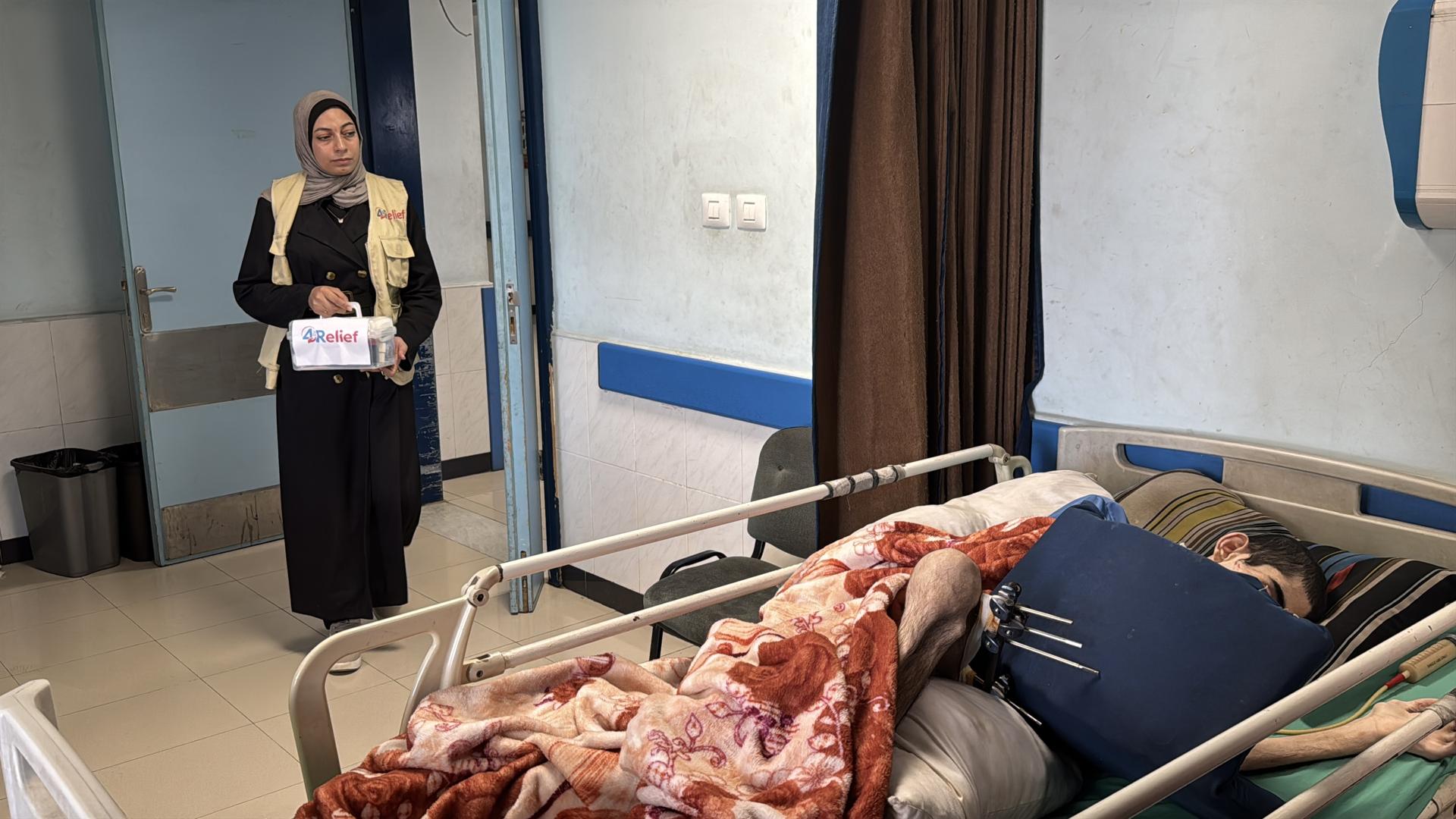 مشروع توزيع الحقائب الصحية للمرضى